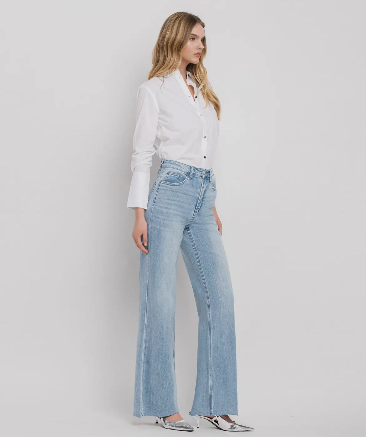 “Olivia” Mid Rise Wide Leg Jean by Vervet