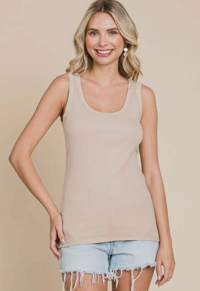 Scoop Neck Solid Tank Top