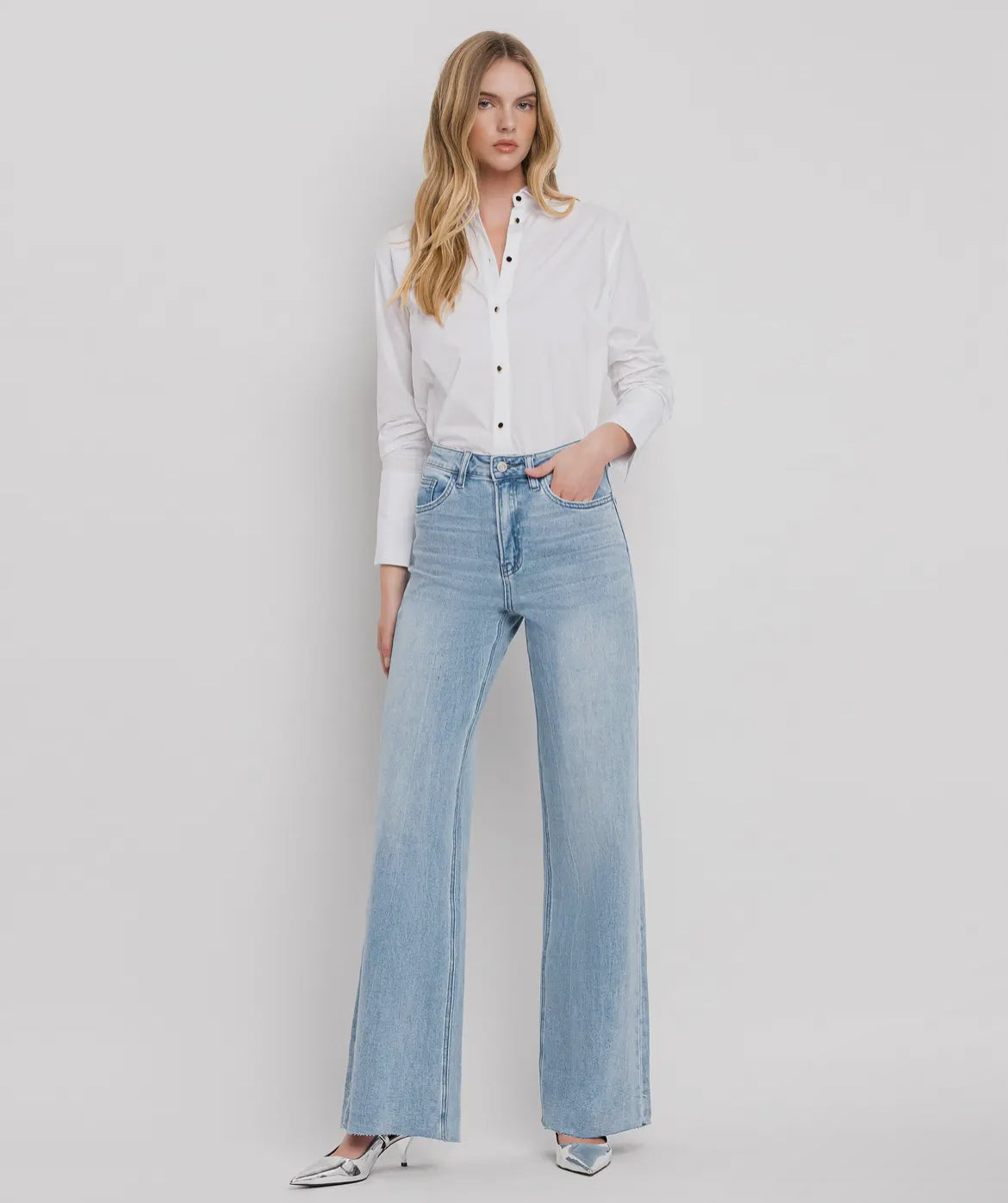 “Jane” Mid Rise Wide Leg Jean