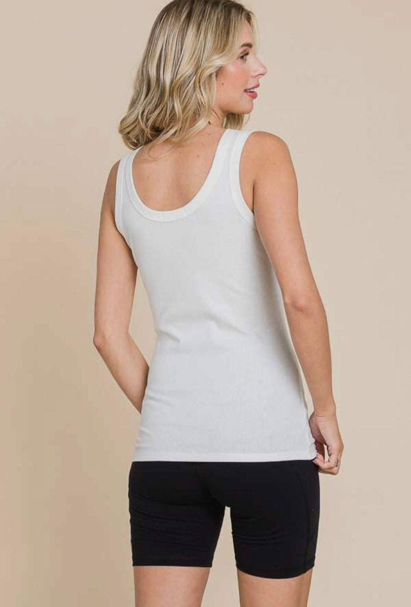 Scoop Neck Solid Tank Top