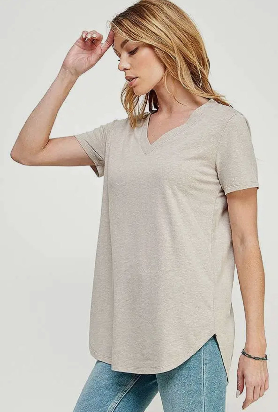 Loose Fit V Neck S/S Tee