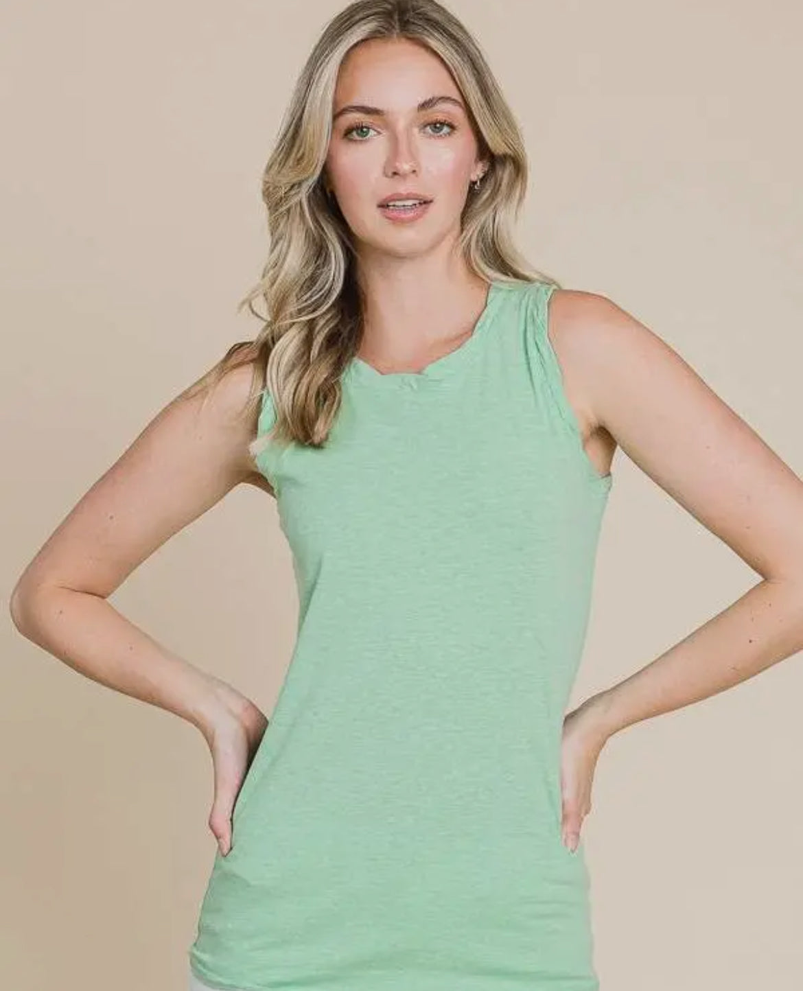 Twist Neck Tank Mint Foam